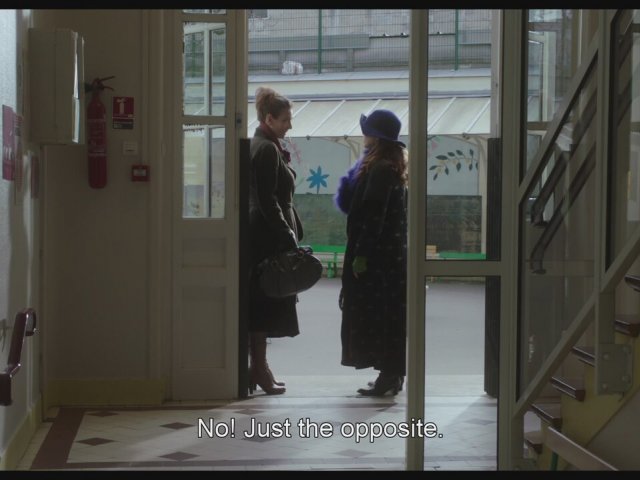 Under the Rainbow Fragman