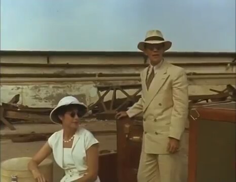 Çölde Çay (1990) Fragman